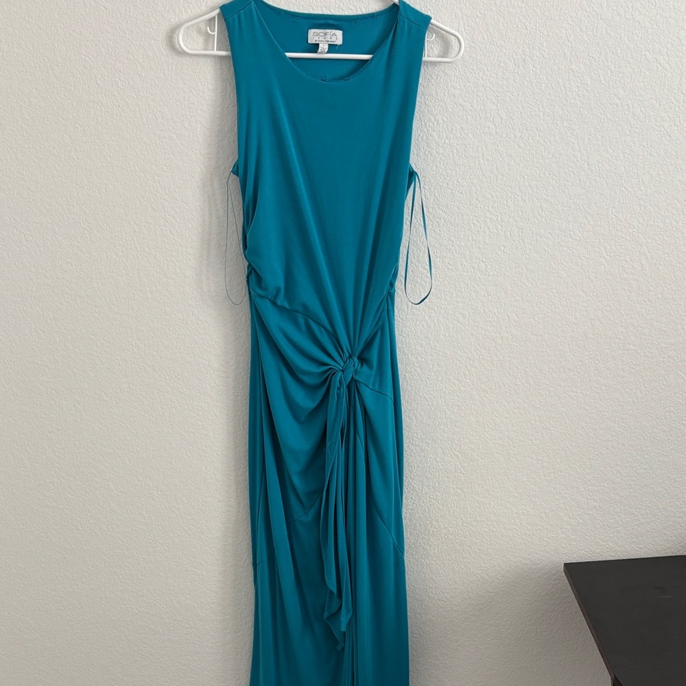 Elegant Teal Sleeveless Dress
